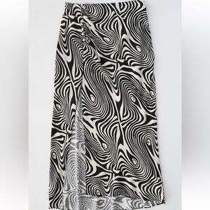 Urban Outfitters - Jewel Gathered Midi Skirt | Small